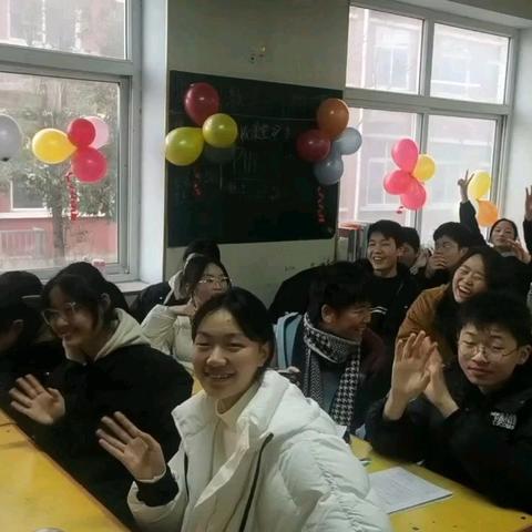 宝丰二中814班庆元旦，迎新春