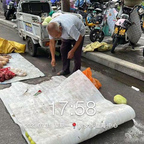 靠前服务  温暖群众  全面展示城市管理执法人员良好形象