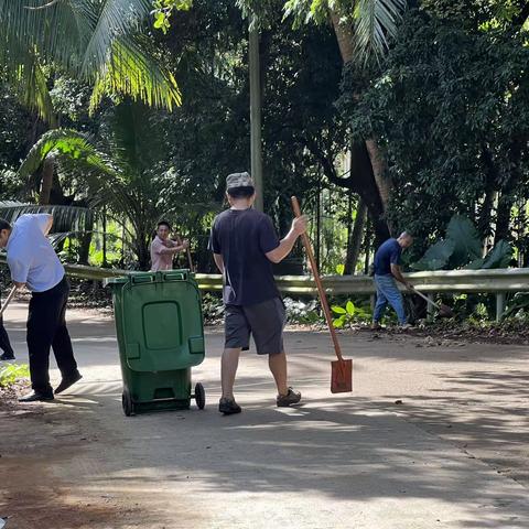 光大村开展“六水共治”环境卫生整治活动