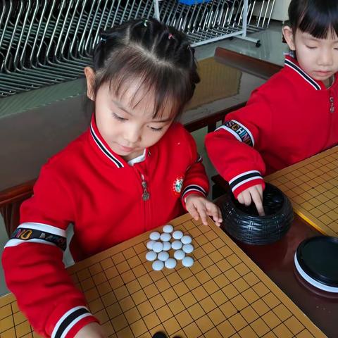 “棋”妙世界 ，乐在“棋”中——汤原县第一幼儿园围棋比赛