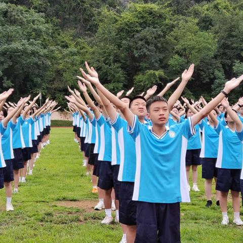 【高2301班】发现美   欣赏美   成为美——桂林市首附实验中学高2301班军训日记