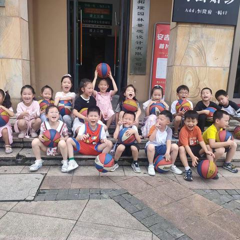 🎓安特思库学能基础A班暑期毕业啦🥳🥳!!!时光不语，静待花开🌹。