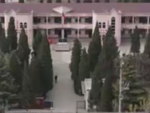 奋进中的李家庄学校