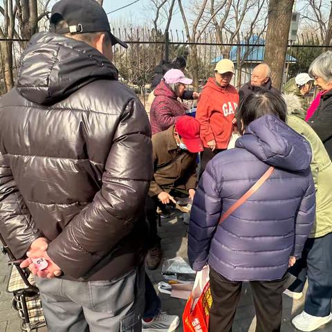 弘扬雷锋精神 温暖幸福金雅 ‍———金雅园社区“学雷锋”便民服务进社区活动