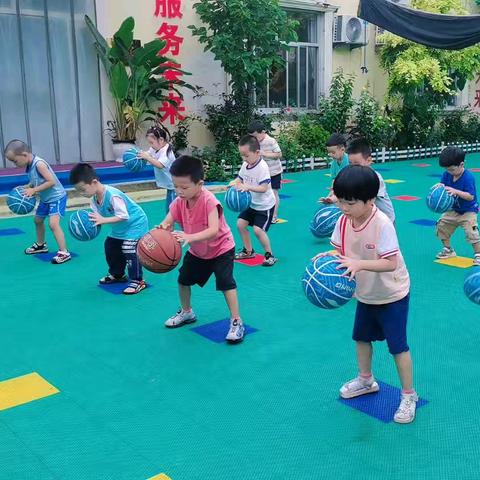 小小篮球🏀，蕴含健康魅力，小小身体⛹🏻，迸发无限能量🤗