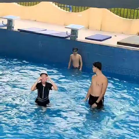 游泳🏊🏻‍♂️