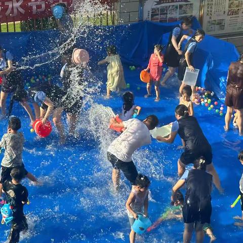 【凉爽夏日】快来长葛市锦华东区幼儿园过泼水节啦！