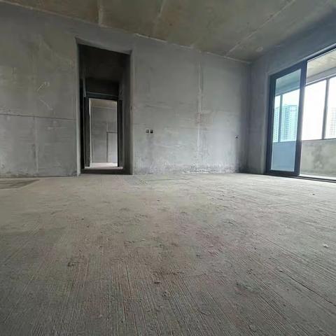 ❤️碧桂园一梯两户真洋房 中间楼层 套四四双卫 带车位出售 产权117 马上老证 报价100万 看房联系628717