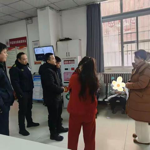 不一样的臂膀