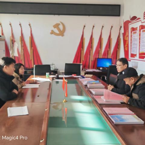 市社会福利和捐助救助中心主任史宇峰到帮扶村走访调研