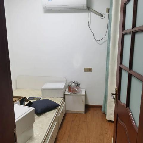 阳光世纪风景，精品套三租17500/年，房东首次出租，联系电话15700641554