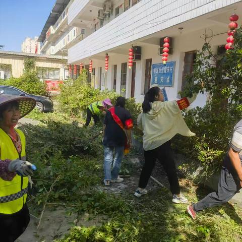 国庆佳节至，清洁焕新颜。