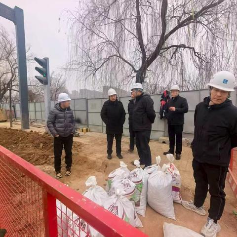 全员上阵，筑牢防线——公司领导班子带队督导，全力以赴打赢雨雪天气防范硬仗