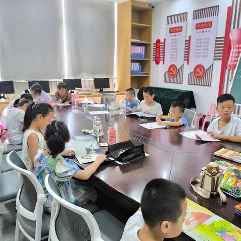 黏土手工DIY——丁白路社区暑期能量营公益托管第二期第一课