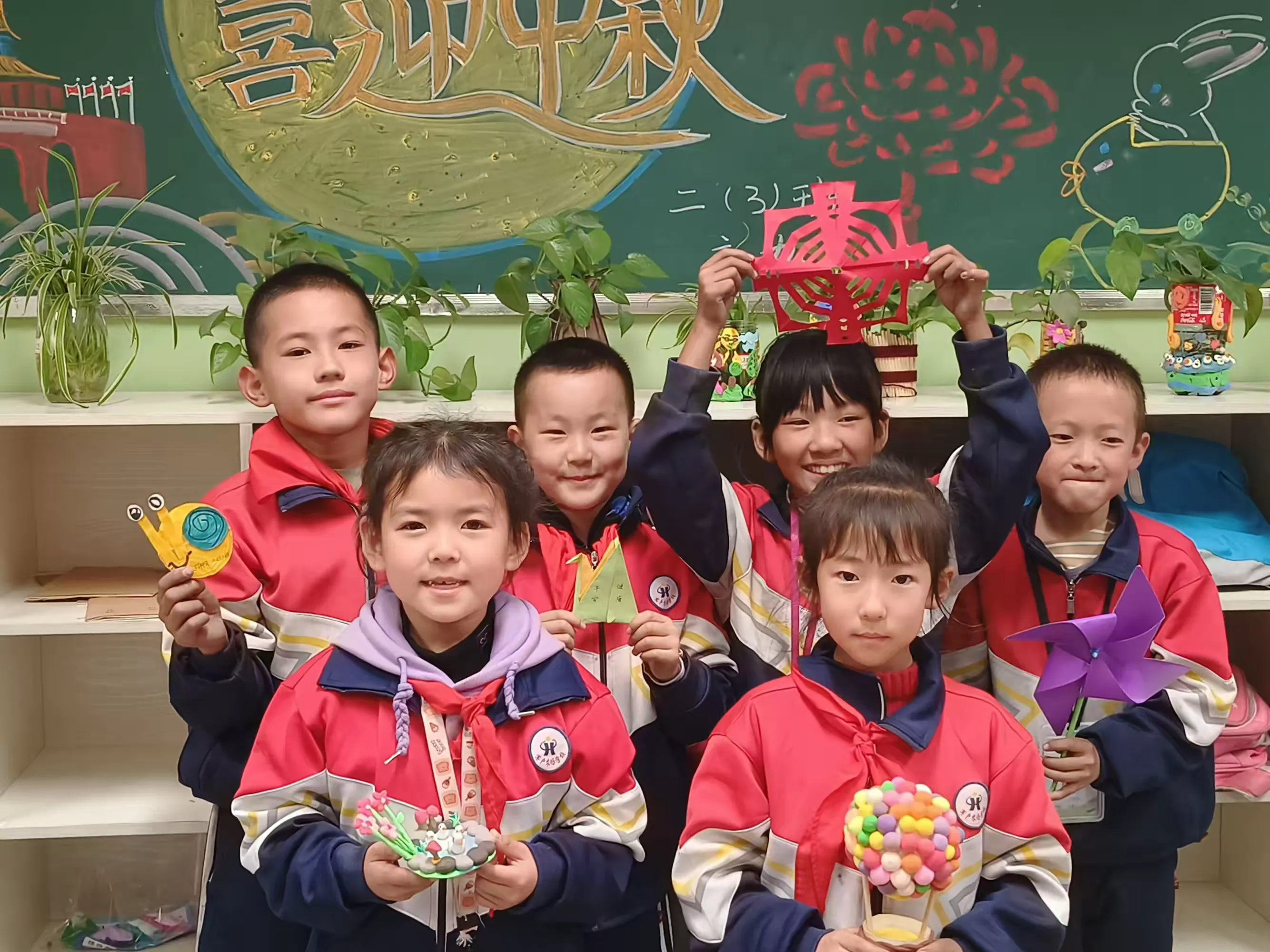简篇-【三三教育集团】“多彩语文,巧手妙语”——军户农场学校二年级语文特色实践活动
