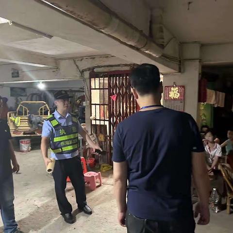 东湖社区防抗5号台风杜苏芮动员排查防范篇之二