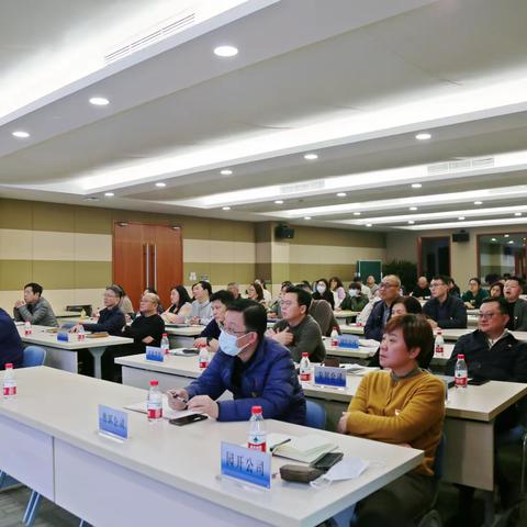 党史如画----红色经典中的历史启示