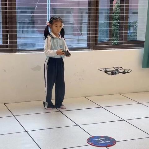 滨九新埠学校无人机飞行课堂纪实（二十七）