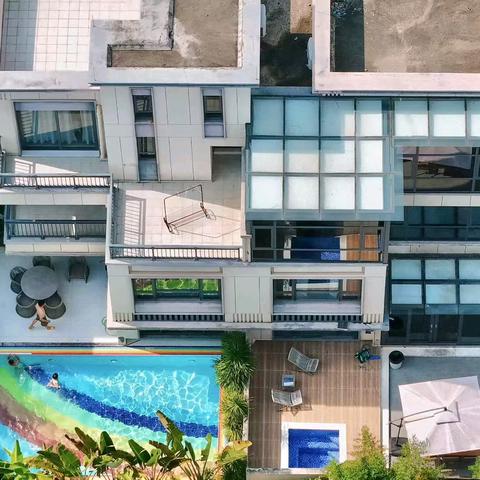 美的鹭湖别墅联排8房12床-夏日彩虹泳池•KTV•街机•麻将烧烤•独栋别墅•私人花园