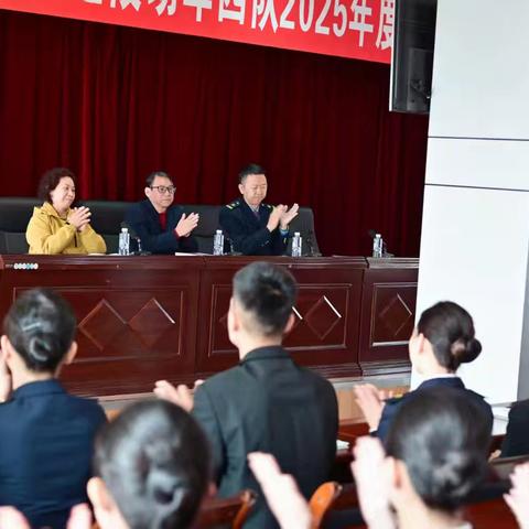 长春客运段关工委在吉林车队对新职人员进行培训