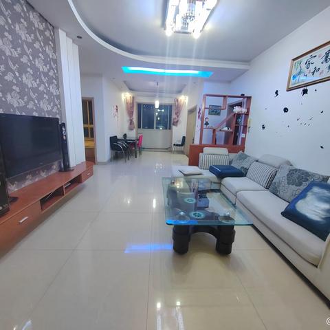 出租  双赋园A区11800/年，精装2/2/1，2台空调，多层5楼，看房668274