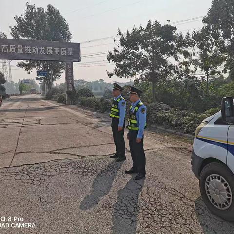 加大路面巡查力度，严厉打击超限超载运输行为
