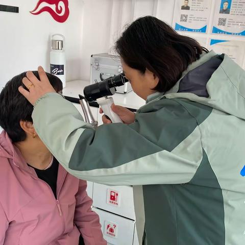 【和美金河】金河社区重阳节义诊暖人心，健康守护与政策宣传“双到位”