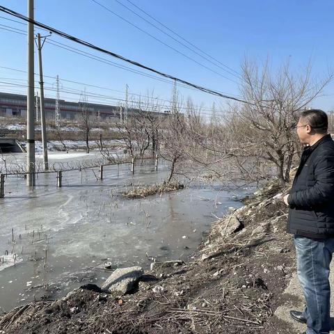 新香坊街道开展铁路沿线安全隐患 排查整治