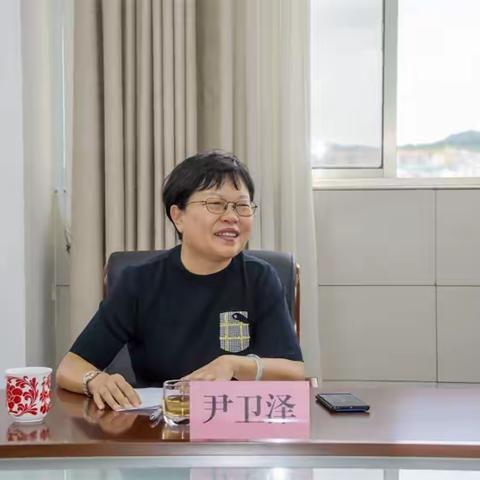 人民银行普洱市中支机关组织召开“八一建军节”座谈会