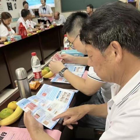 金华成泰农商银行婺城支行反假货币宣传活动