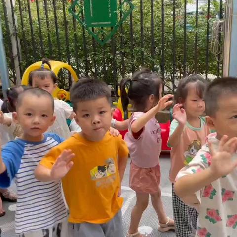 育蕾明珠幼儿园2024年秋季学期中一班第三周成长记录