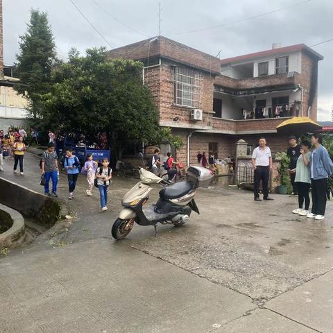 【罗江乡太坪村新时代文明实践站】“文明伴我行，太坪在行动”交通安全活动