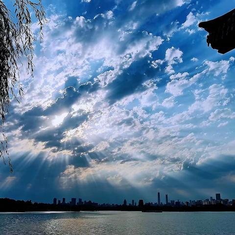 明湖晨曦（副本）