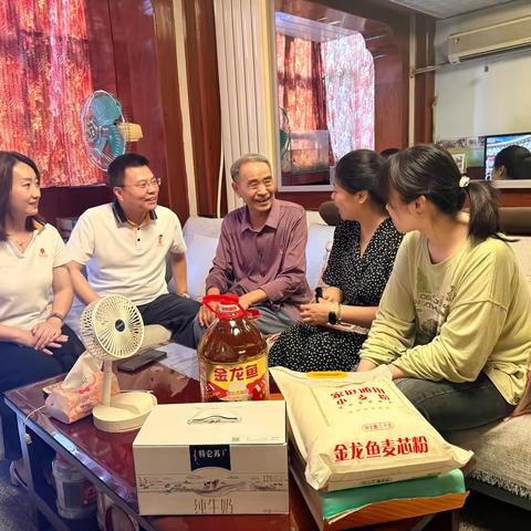 七一初心映夕阳  情暖老兵守忠魂——文艺路街道雁北社区退役军人服务站开展“七一”走访慰问老党员