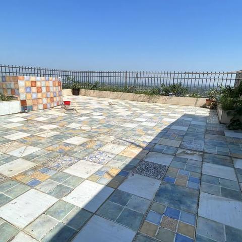 ⭐⭐春天公馆，顶跃3层，带80平花园，实际200平米，精装5/3/2，南北通透，老证☎65024