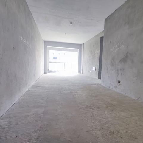 ⭐🔑56.8万，万景进园，3/2/2，产权89，楼层巴适，中庭，不临街，坐北朝南，☎65024