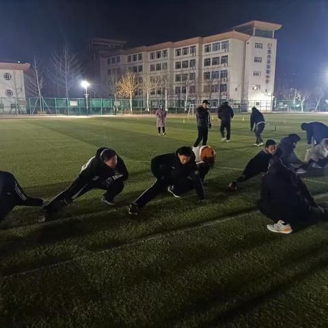 遇见更好的自己——博兴县实验中学2022级14班冬季晨跑锻炼第4天