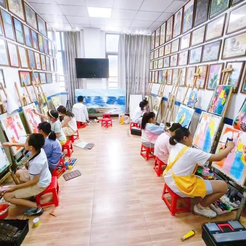 魅力色彩，绽放盛夏。 梦之星水粉班暑假成长留影
