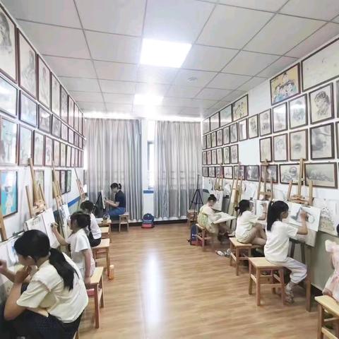 以素描之笔，绘动漫世界 梦之星素描动漫班暑期时光