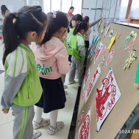 大三班参观小学（二）