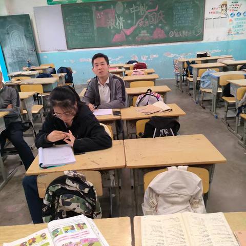 数字赋能育新人 红色经典润童心 —— 县级课题集体备课、上课、评课、研讨纪实