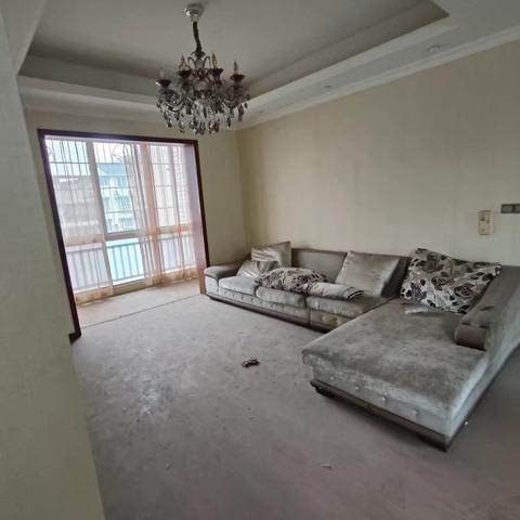 ⭐钥匙🔑急售❗39.8万书香庭院 现浇房 4/2/2产权129平 内跃 心脑血管医院旁 老证， V6759