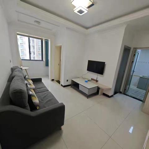 出租白虎滩11楼一室一厅一厨一卫，全装修全家具家电12800一年有钥匙干净热线电话短号6759