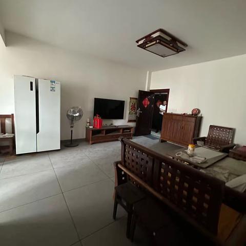 ⭐48.8万购 兰溪八期 产权85平 精装2/2/1电梯中间好楼层 看房热线6759