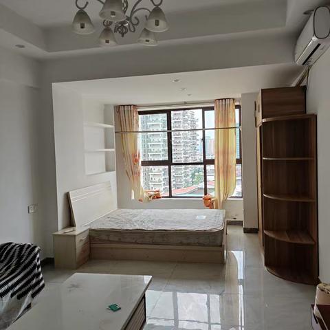 出租 裴城春天 精装套一 9000一年 可以半年付有钥匙🔑 V6759