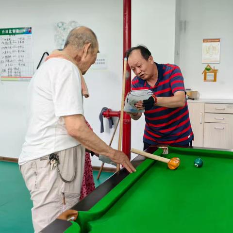 爱在点滴间：社区里的“后勤部长”