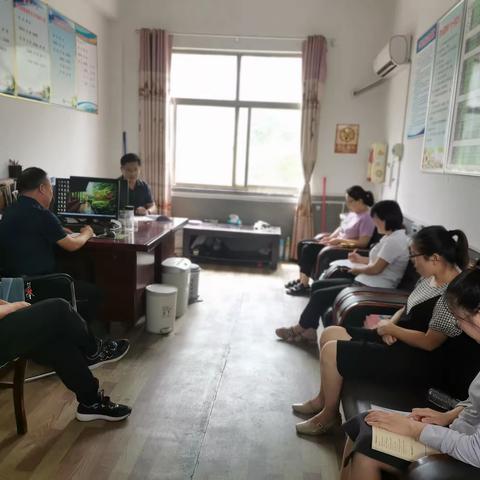 与爱同行，家校共育––徐李小学暑假村访活动