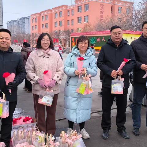 巾帼风采，艺韵流芳——第七师高级中学义教部（一三一团中学）开展三八妇女节活动