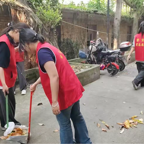 站东社区开展“护河爱水，清洁家园”志愿行动