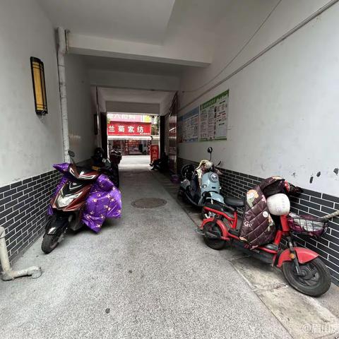 ❤️蓬莱北路172号  产权92  2/2/1  简单装修  售价  15.8万  老证